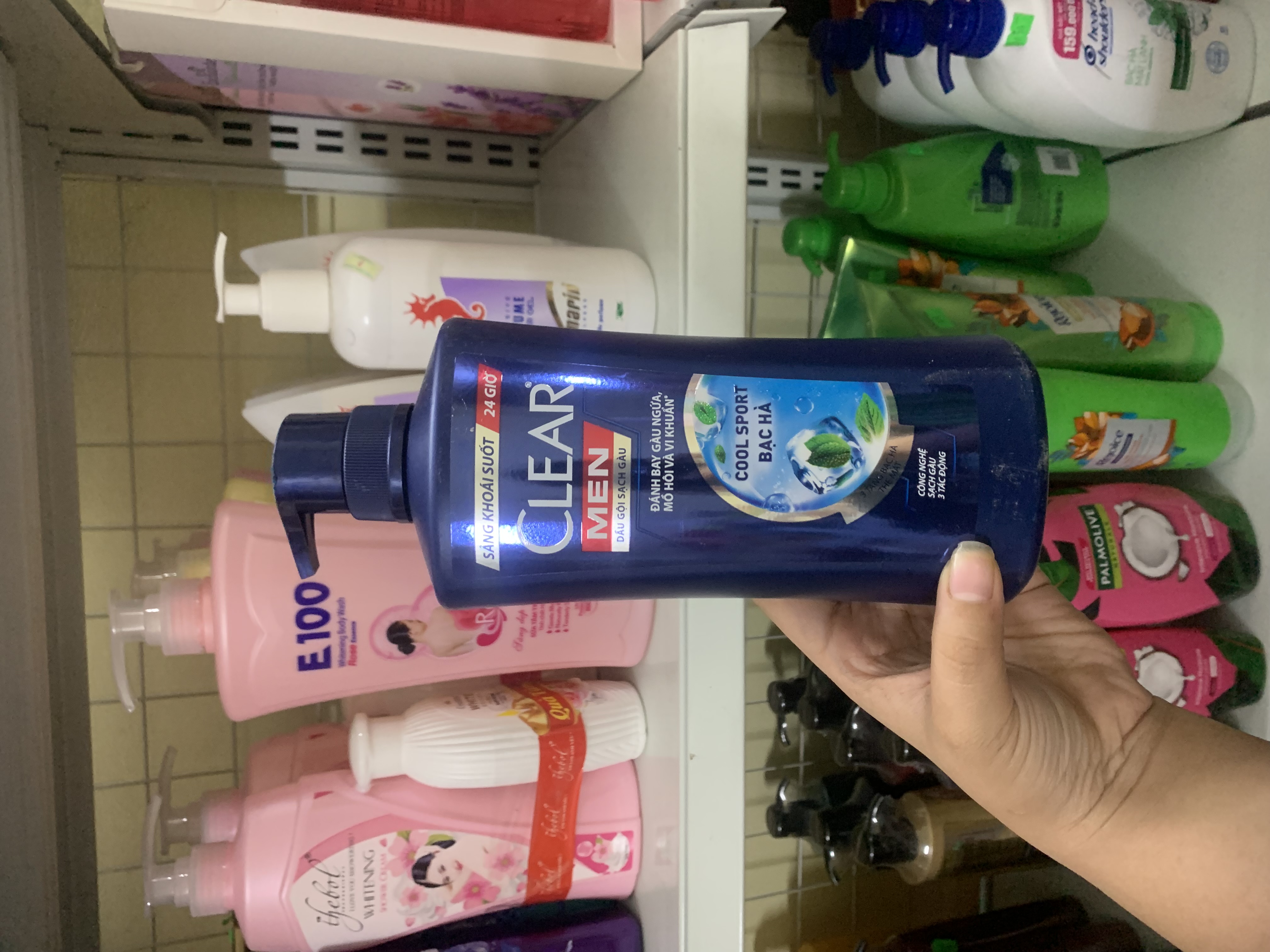 dầu gội Clear bạc hà đánh bay gầu ngứa mồ hôi và vi khuẩn