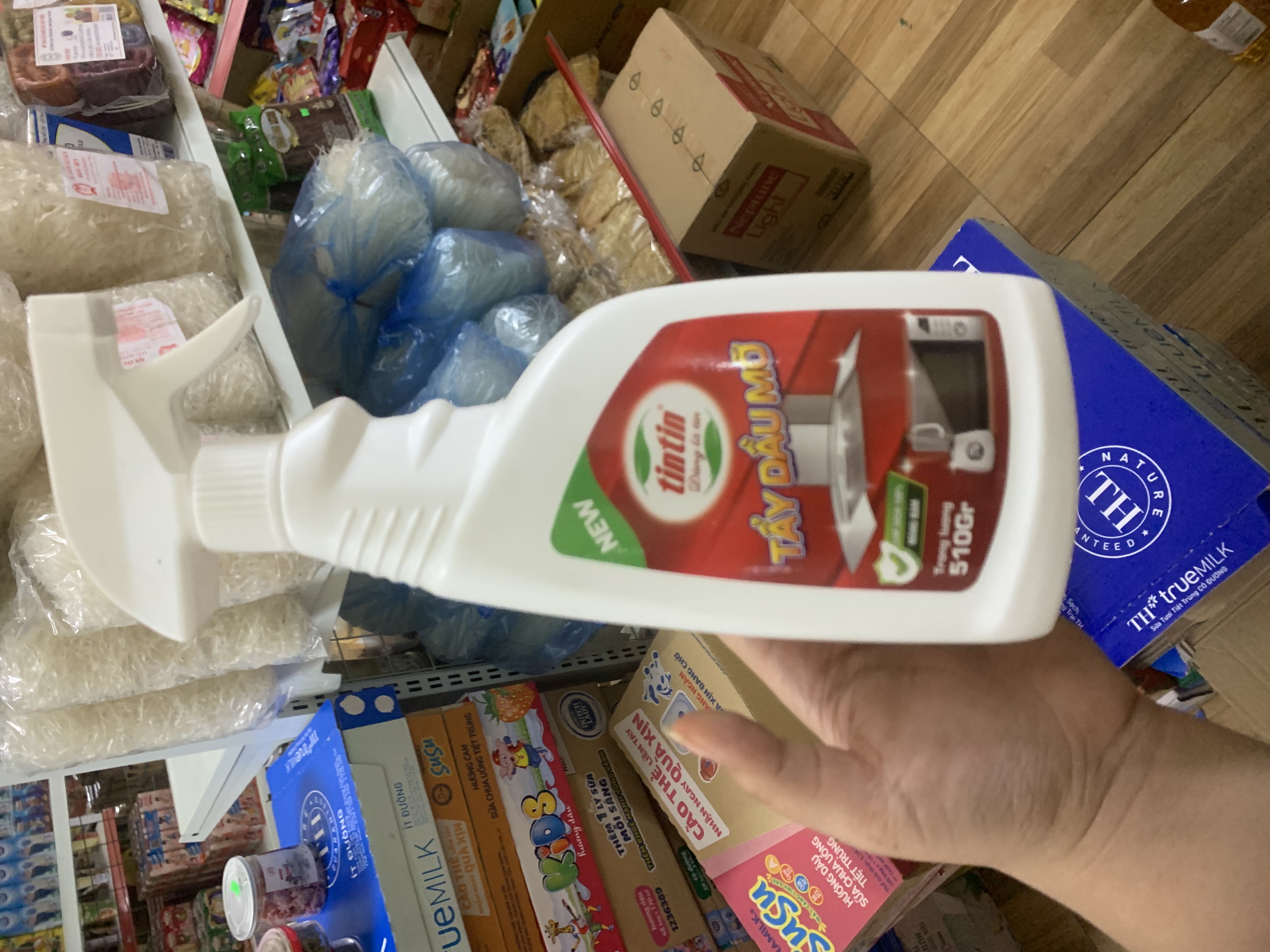 tẩy dầu mỡ tintin dung là tin