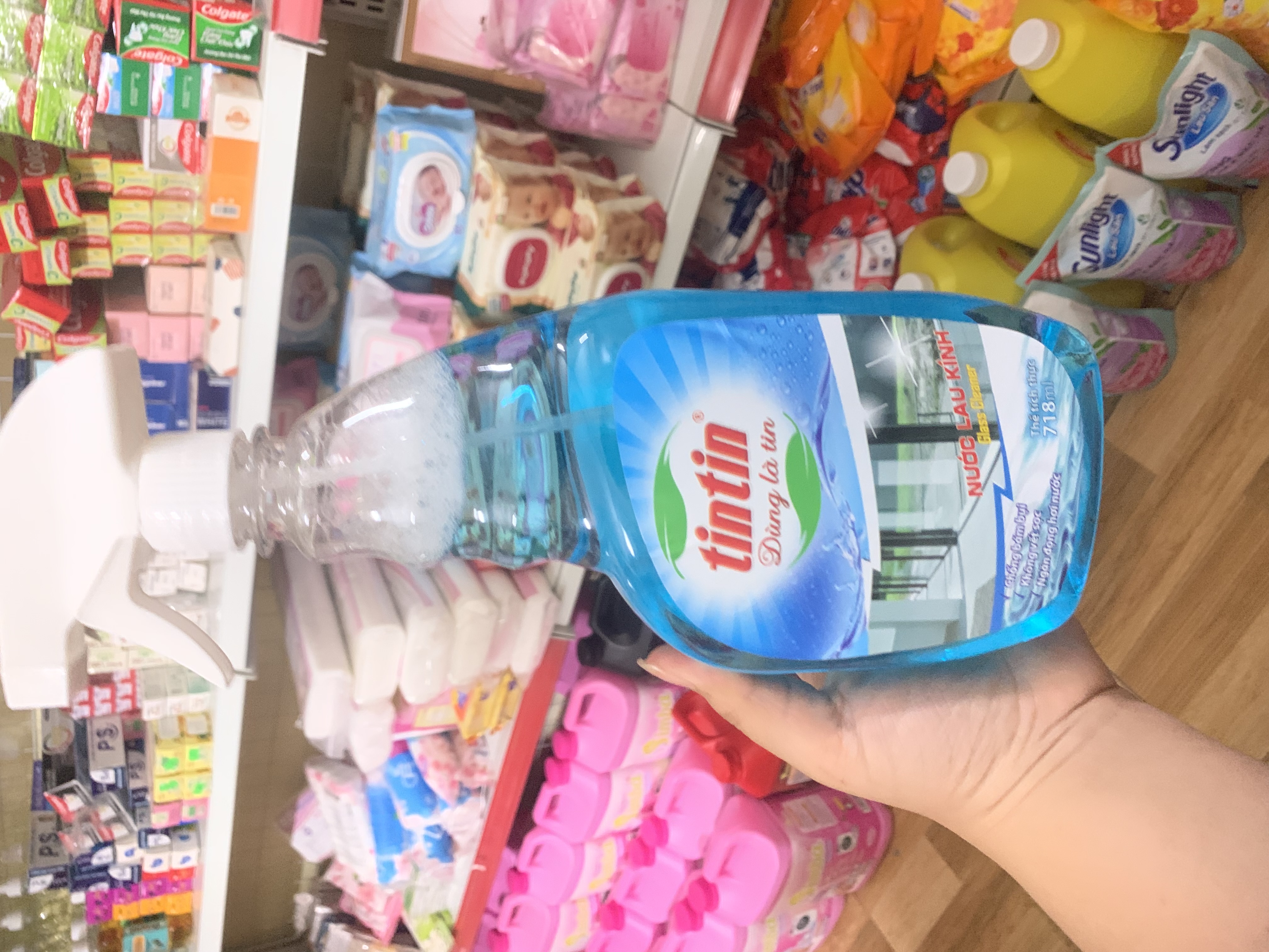 nước lau kinh tintin dùng là tin