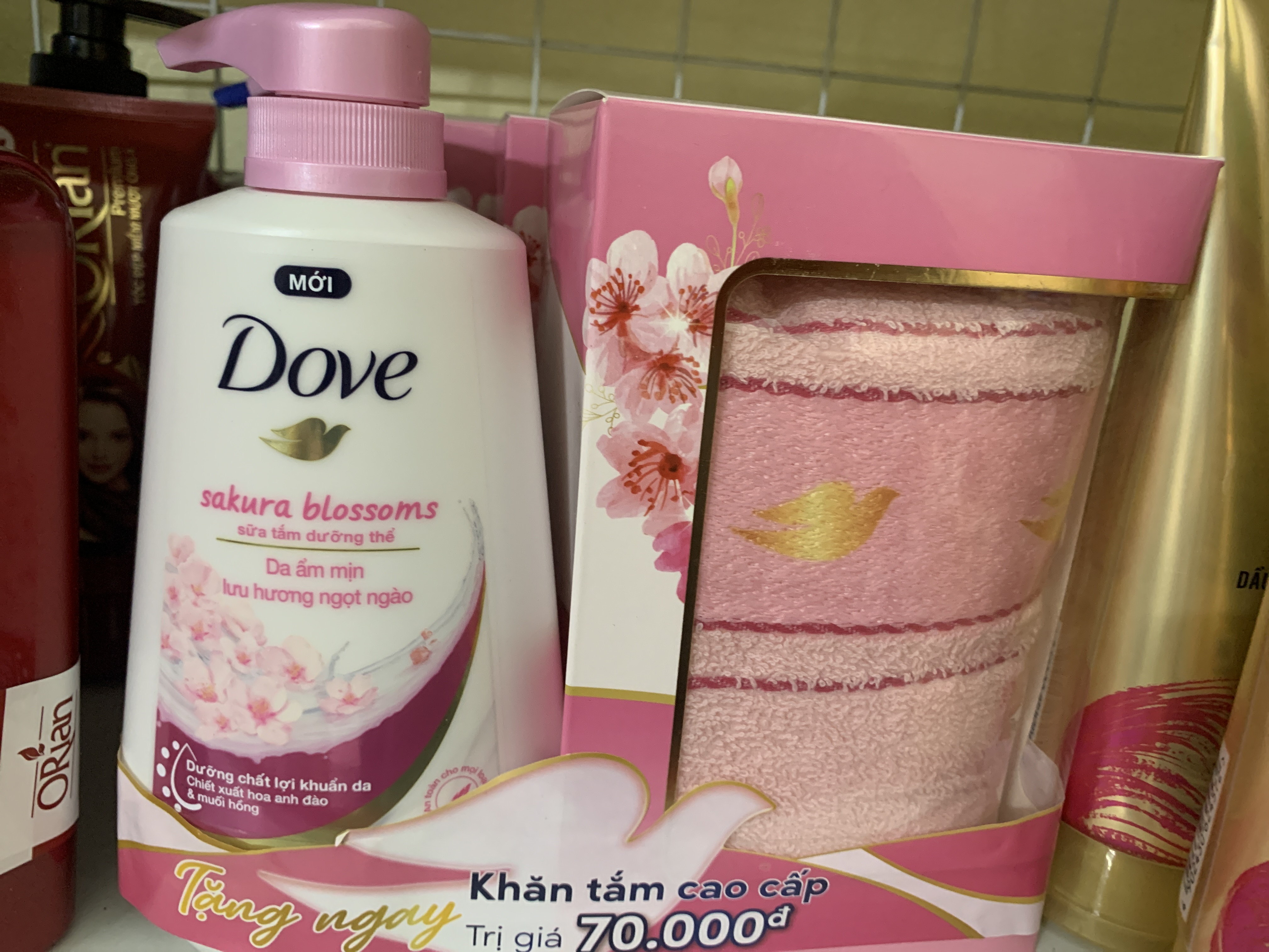 Sữa tắm dưỡng thể dove hồng